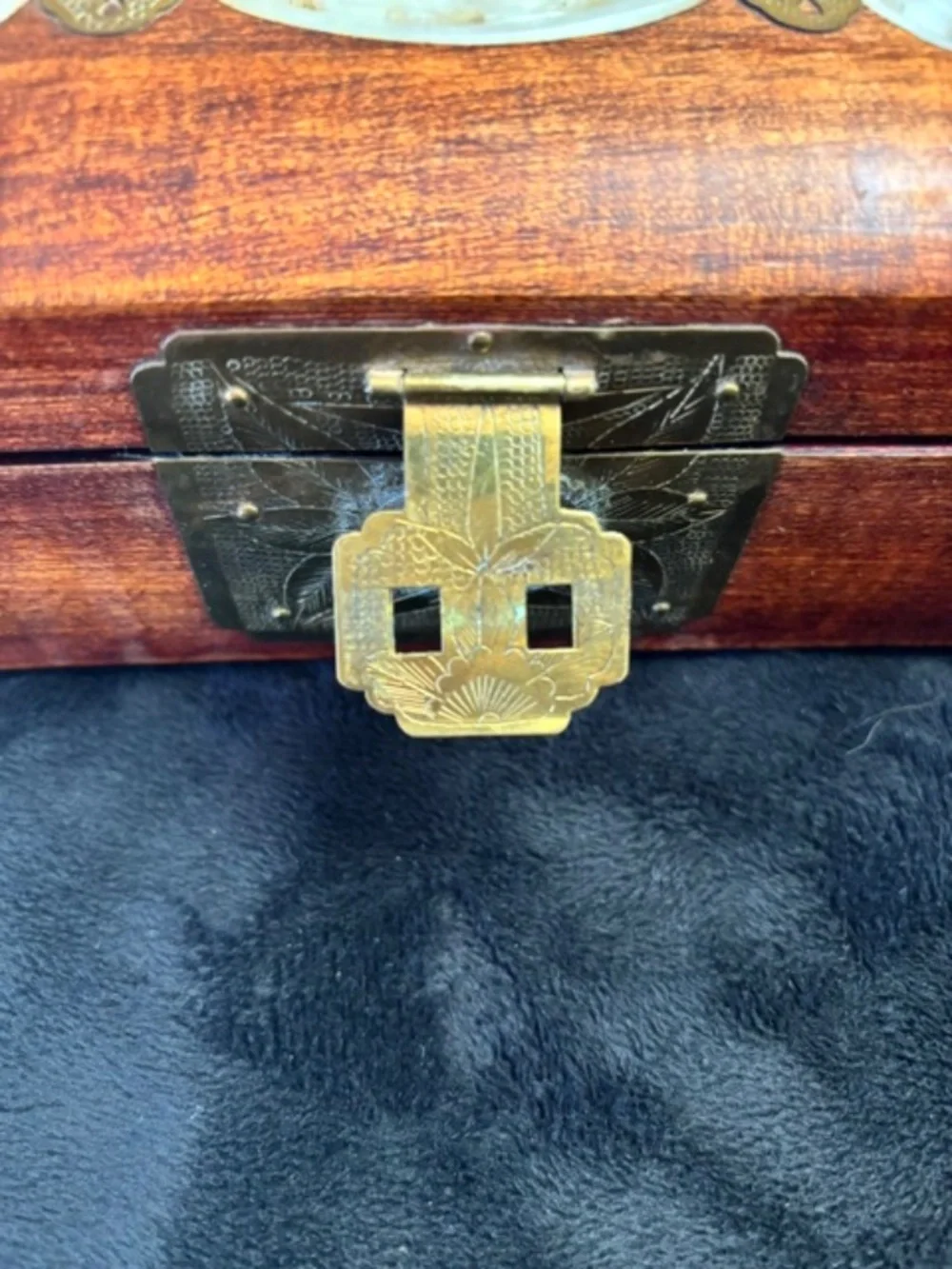 N/A brass corner